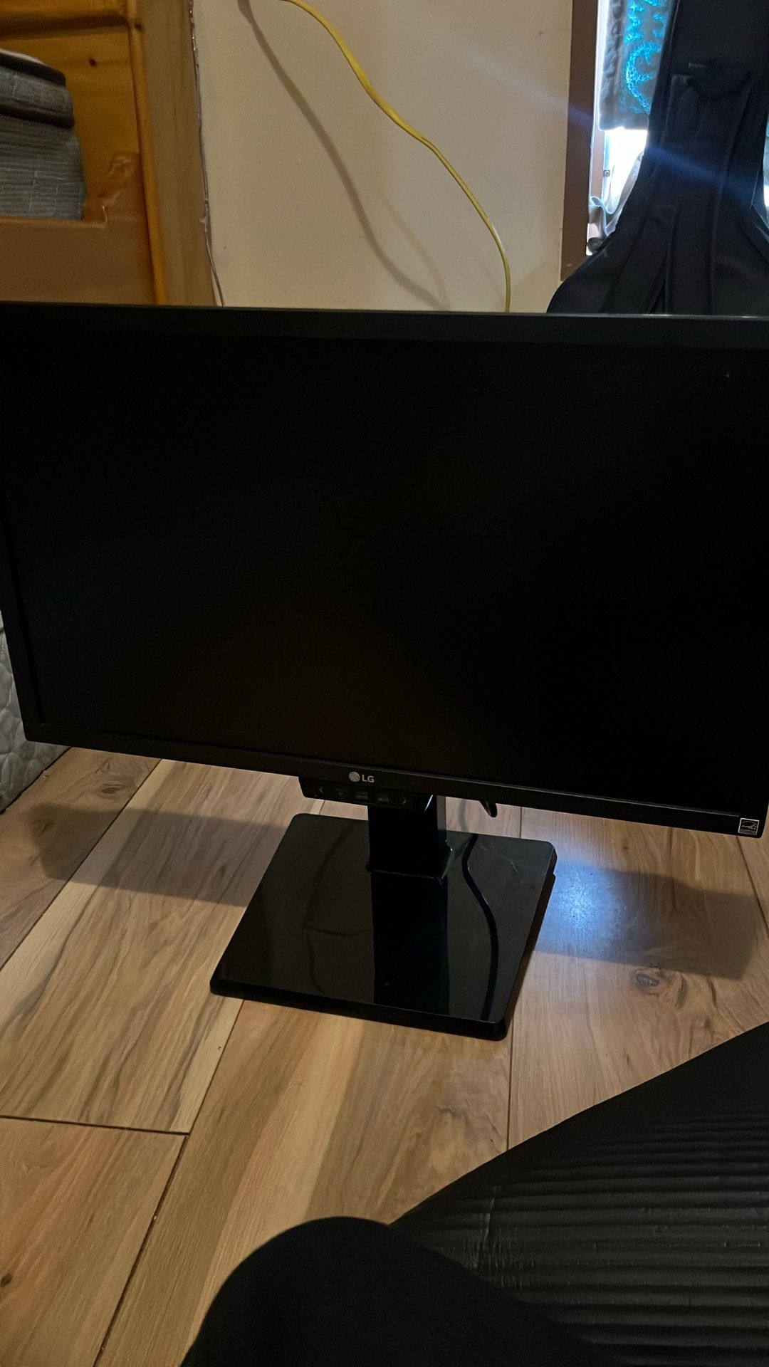 LG Monitor 