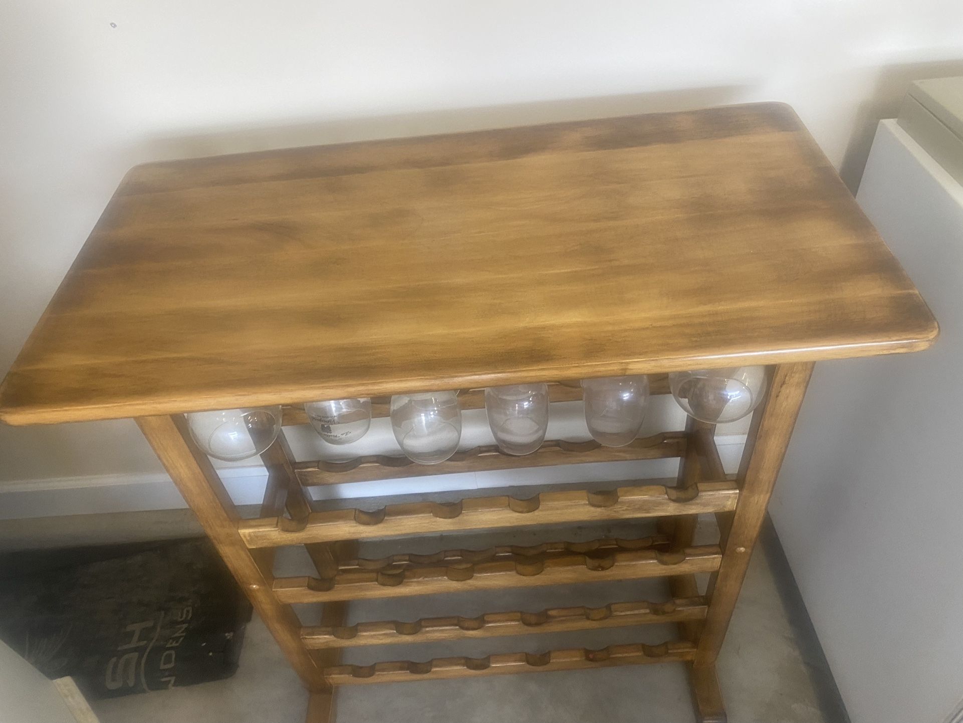 Wine Rack With Glasses