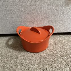 Rachael Ray 2.75 Qt Covered Casserole Casseround Stoneware Dish ~ ORANGE