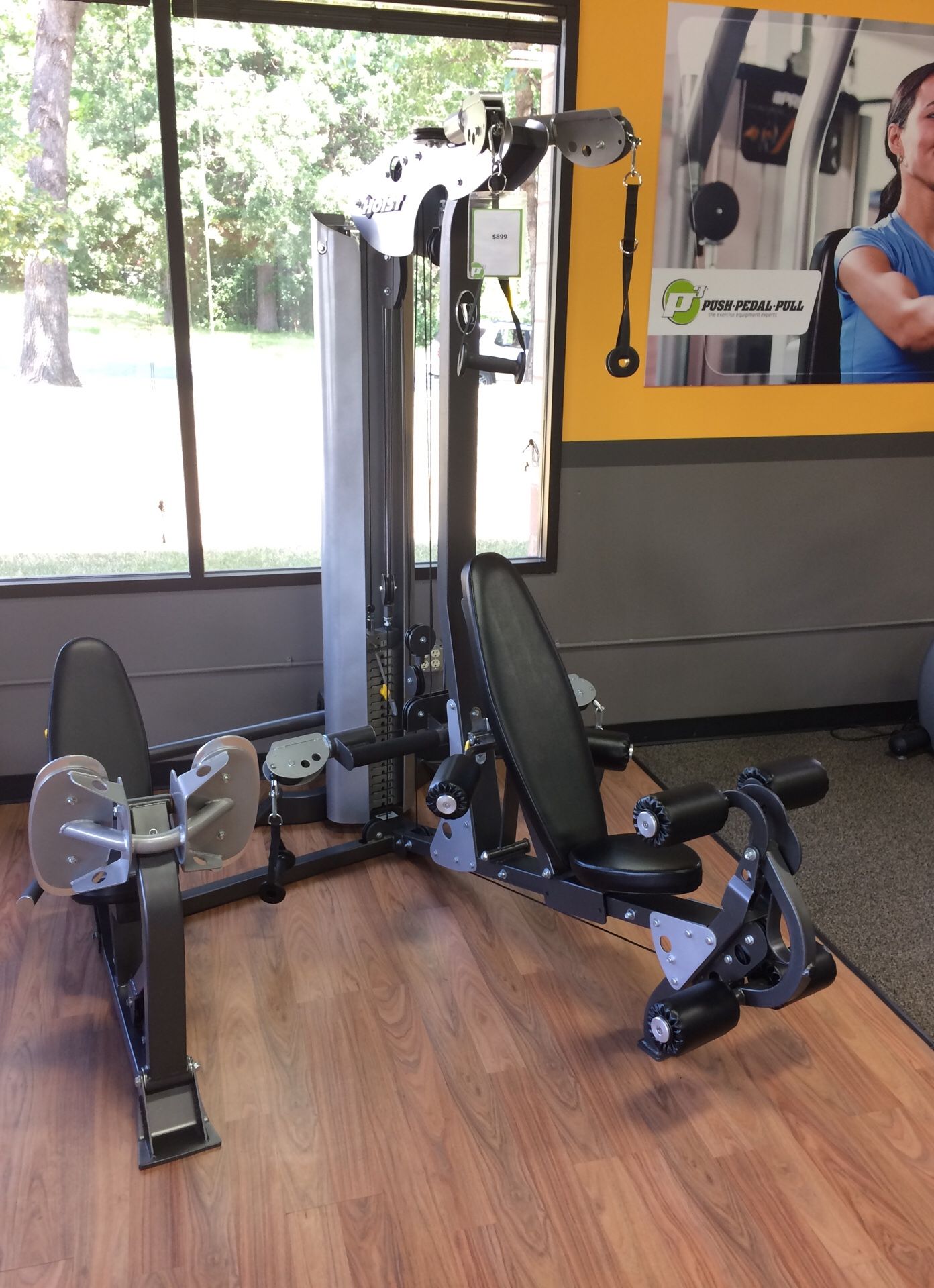 Hoist V2 gym w/ leg press