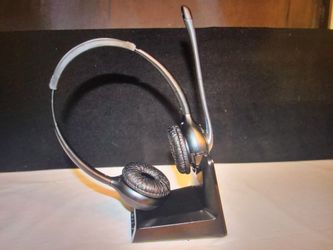 Poly And Plantronics Head Sets C052 And W8200B