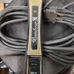 RAINBOW VAC VINTAGE TOTALLY WORKING INCLUDES EXTENSION SWEEPER AND ROLLER STAND