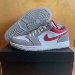 Nike Air Jordan 1 Low SE Light Smoke Grey Gym Red Size 8 Mens/ 9.5 Womens Brand New