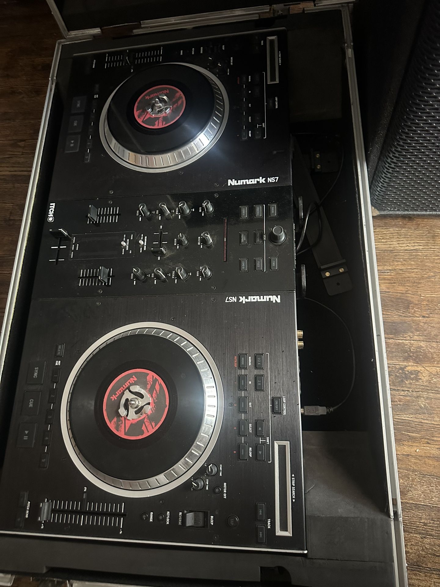 Party DJ Equipment Numark Ns7