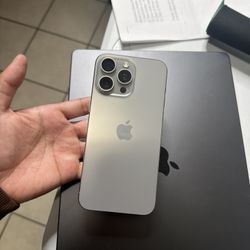 iPhone 15 Pro Max Physical Sim Slot