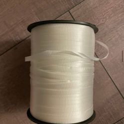 White balloon string