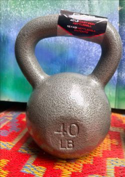 40 LB.  KETTLEBELL