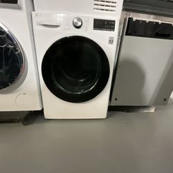 LG Ventless Heat Pump Dryer – Model DLHC1455W – Like New