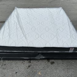 NEW MATTRESS KING SIZE REGULAR WITH BOX SPRING-SET / 🚚🚚🚚