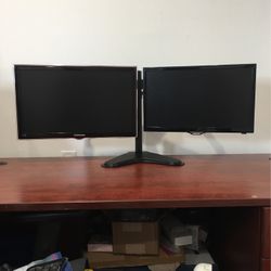 Computer Monitors/ TV With Stand
