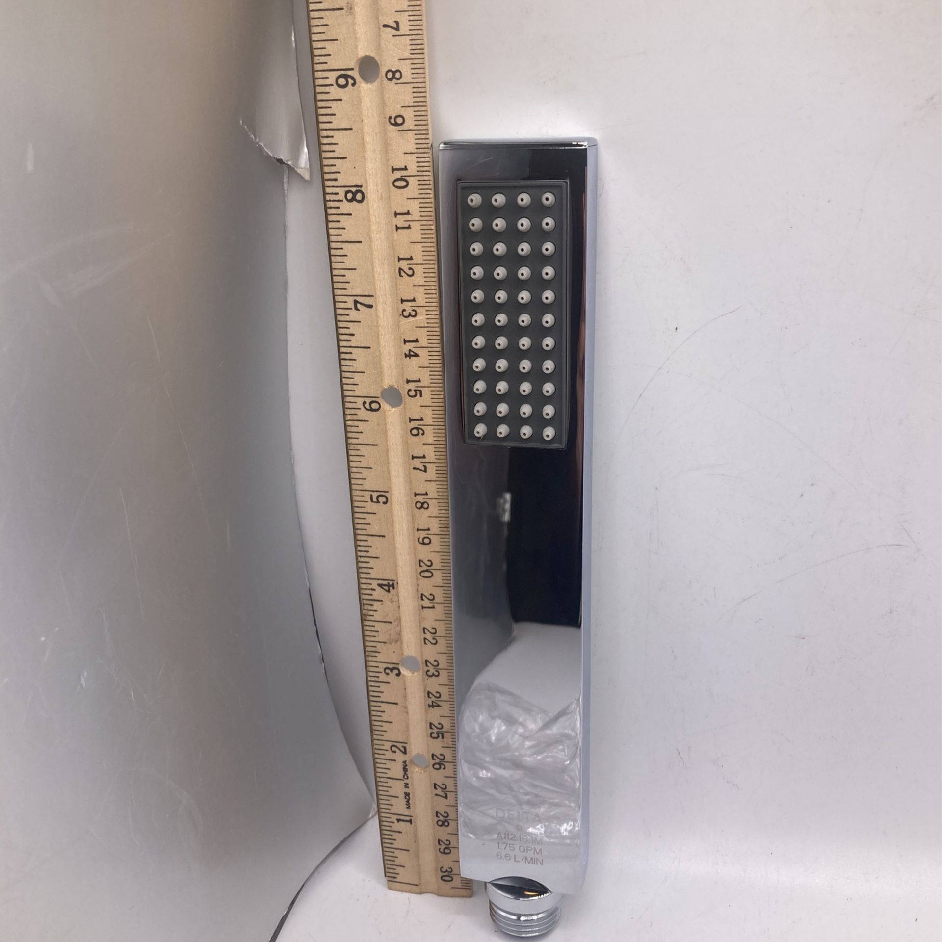Delta A112 18.1 1.75 GPM shower Head 8” B12