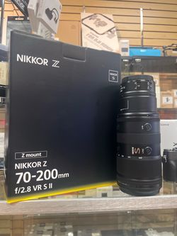 Nikon Z 70-200mm VR S II   Open box