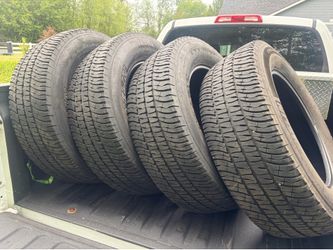 -Free!!! 4 Michelin LTX A/T2 Tires – 275/65R20