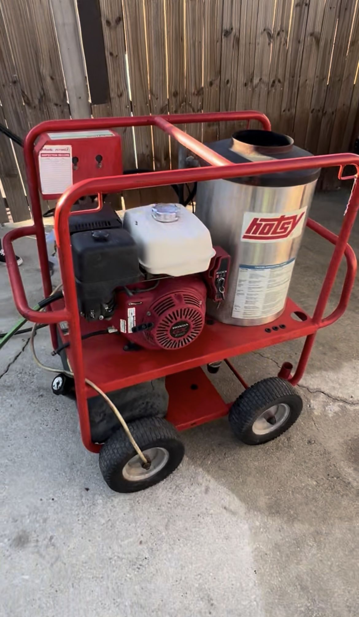 Hotsy Hot Water Pressure Washer Rolling Unit