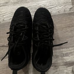 NIKE vapormaxes