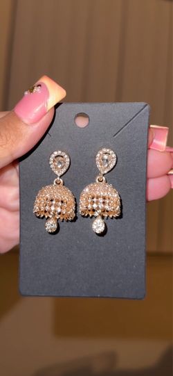 India jhumka earrings