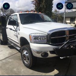 2006 Dodge 4x4 Ram 3500 Heavy Duty flatbed Ram 3500 SLT