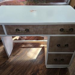 Very Cute Vintage Desk