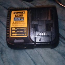 DeWalt 12/20v MAX Lithium Ion Battery Charger