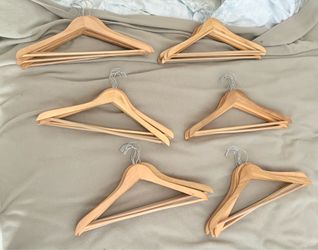 Wood Hangers with no slide grip bar
