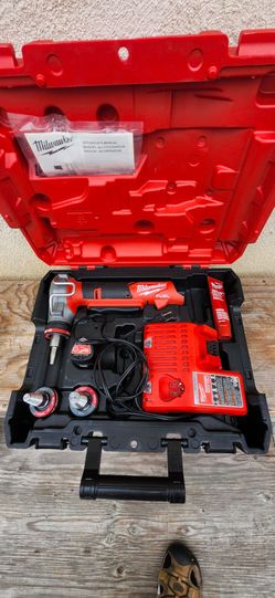 Milwaukee pex expander m12 fuel tool battery charger