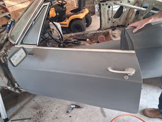 1966 Chevrolet Caprice /  FOR PARTS DOES NOT RUN