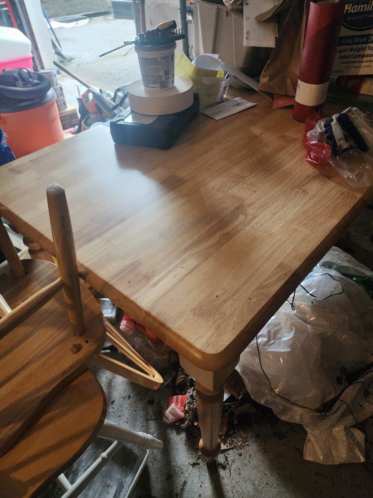 Solid Hardwood Table And Chairs 