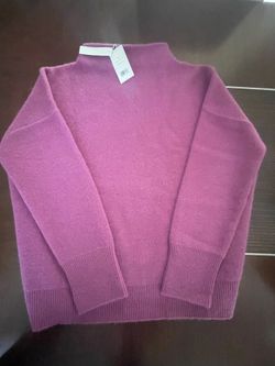 New luxury VINCE women’s boiled Cashmere funnel neck pullover, size XL, plum color, Extremely soft, high brand