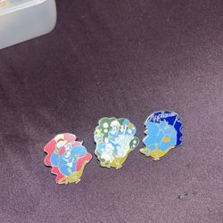 Disney Genie From Aladdin 2015 Hidden Mickey Pin Set! 3 Out Of 6.