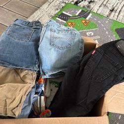 Box Size 5-6 Clothes A lot Of Shorts 