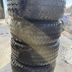 LT315/75R16 4 used tires Kumho Road Venture A/T