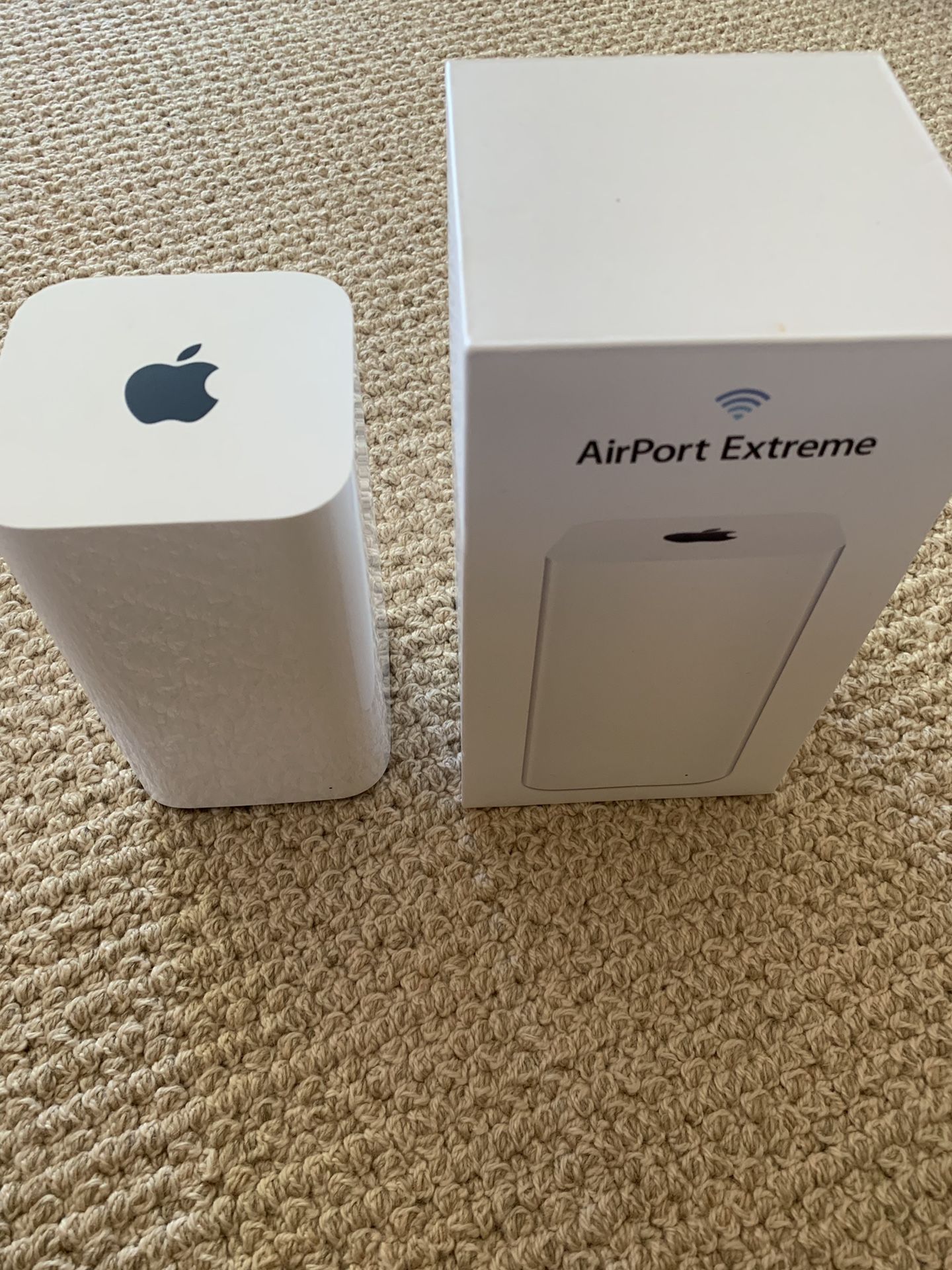 Apple AirPort Extreme 802.11ac WiFi wireless router