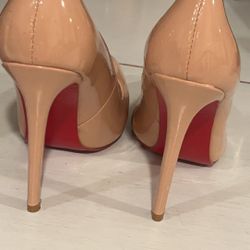 Christian Louboutin Woman Heel Size 39