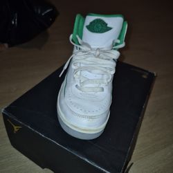 Air Jordan 2 Retro 