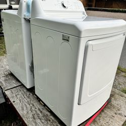LG Washer And Dryer 6 Months Old 