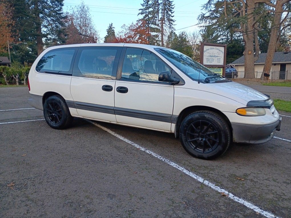 1998 Dodge Grand Caravan