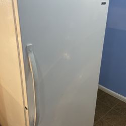 33” in wide freezer kennmore use like new perfect working 