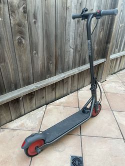 Segway C20 Kids' Electric Kick Scooter - Gray (USED AND ACCEPT OFFERS)