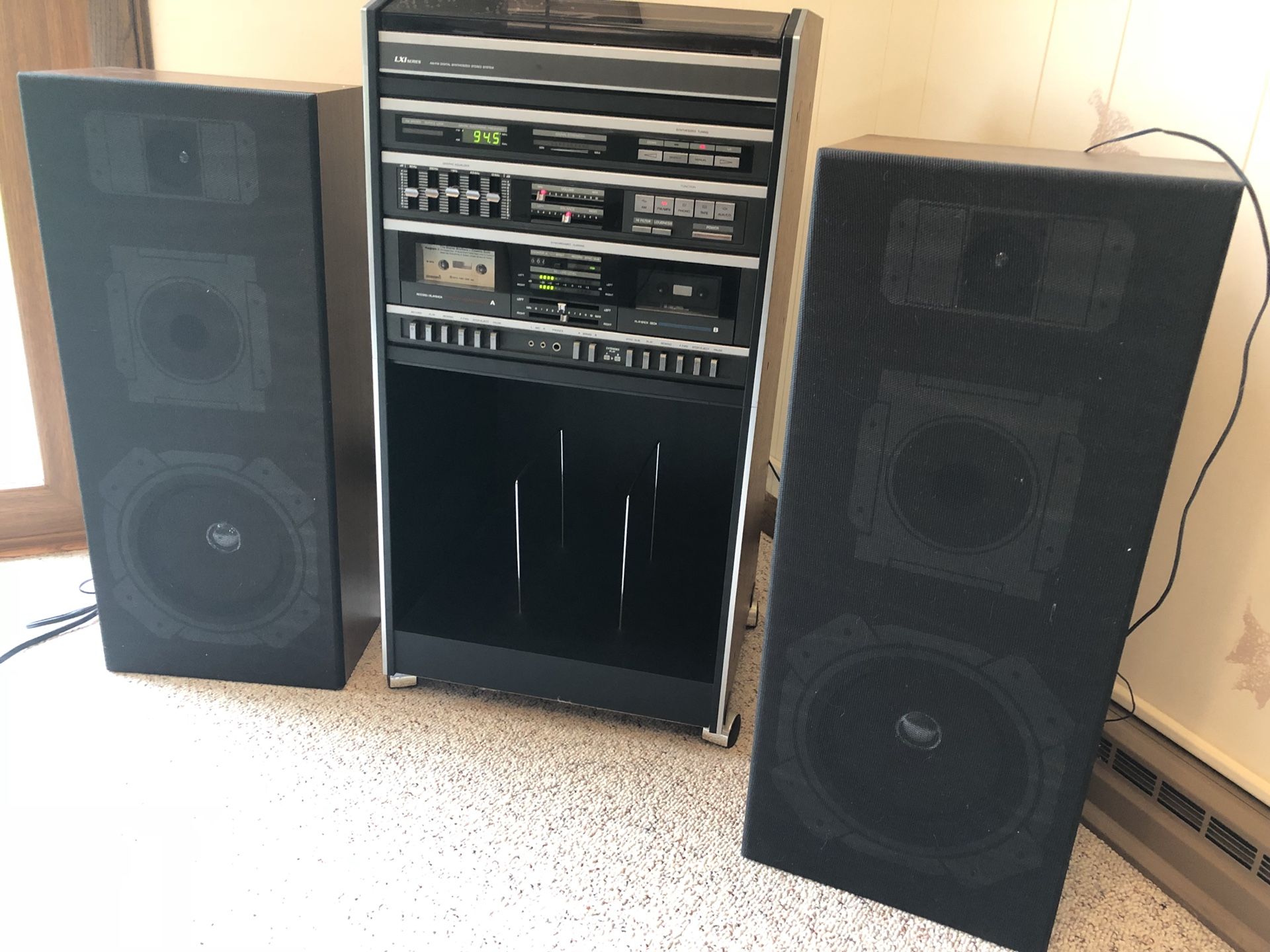 Sears LXI Series AM/FM digital synthesized stereo system