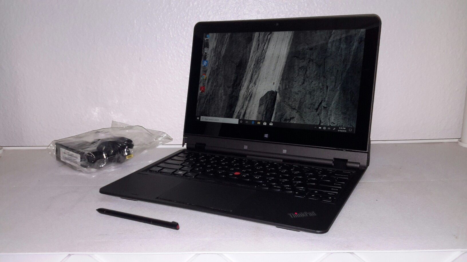 Lenovo ThinkPad Helix 11.6" Intel i5 1.8GHz 8GB 180GB SSD Win10 Office2019