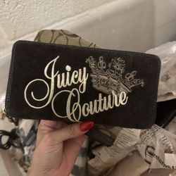 Vintage Juicy Couture Velour Money Pieces Zip Around Wallet