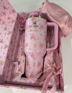 Stanley X Love Shack Fancy 40oz Tumbler H2.0 Ibiza Sunset Pink In Hand