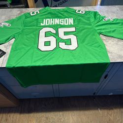 NWT Nike Men’s Philadelphia Eagles Lane Johnson Throwback Kelly Green Jersey. XL