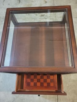 Glass top game table- solid 👌