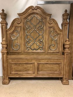Queen size bed frame (solid wood)