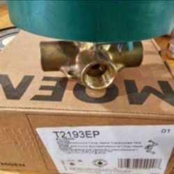 Moen Align Tub And Shower Faucet In Chrome (Valve Included
