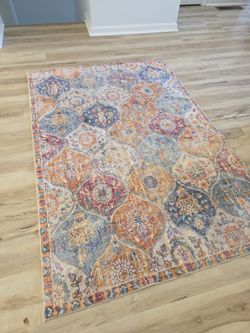 5x7 Mosaic Rug - Like New