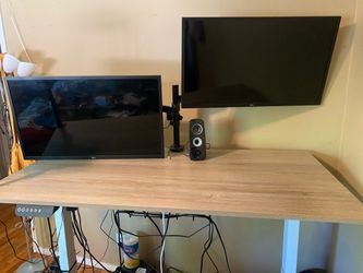 Dual LG IPS Monitor Setup + Premium WALI Mount – Excellent Condition