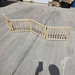 4 panel free standing small dog gate