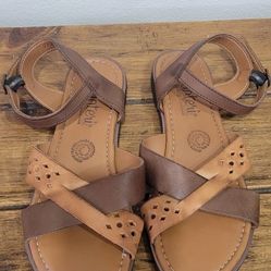 Ladies Sandals Size 6